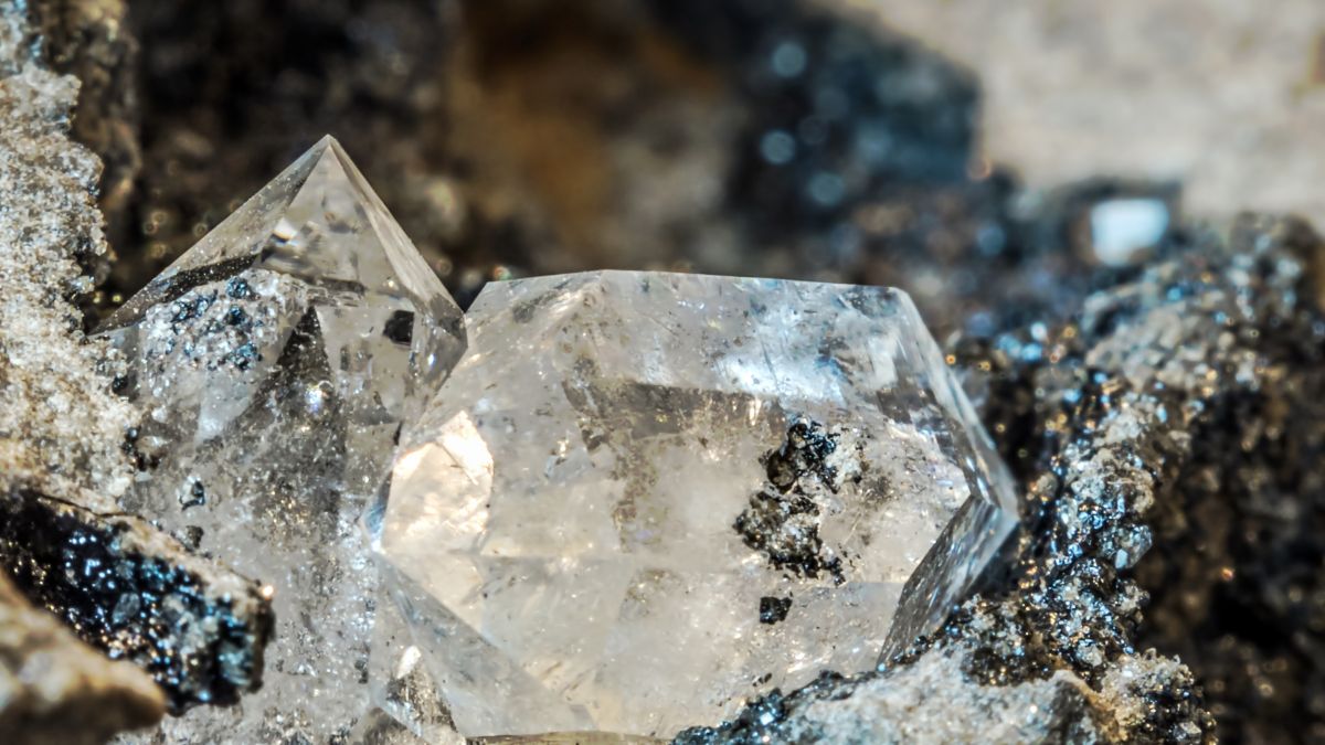 Herkimer diamanty s ich jedinečnou čistotou a energetickými vibráciami.